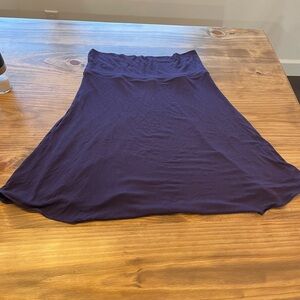 Gap maternity skirt size medium